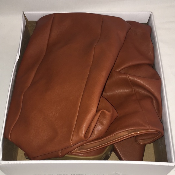 LAST ONE! Women's Brown Slouchy Heeled Tall Boots - Picture 6 of 8